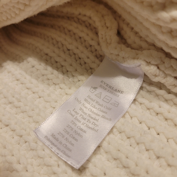 Everlane - The Texture Cardigan Sweater - Size L - White Cotton/Nylon Blend - Picture 4 of 13